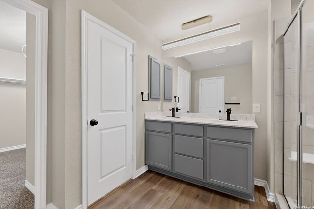 3520 Under Par, San Antonio, TX 78245