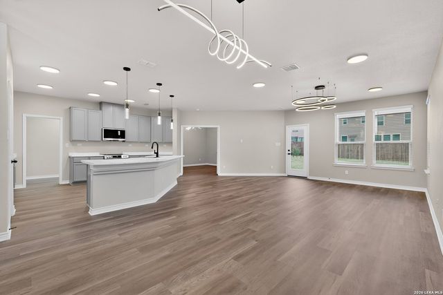 3520 Under Par, San Antonio, TX 78245