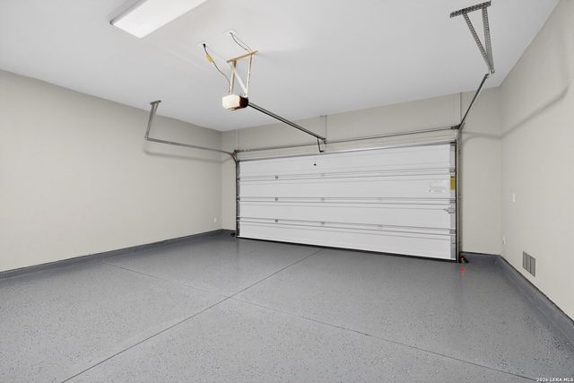 3520 Under Par, San Antonio, TX 78245