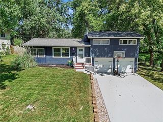 2208 NE 60th Terrace, Gladstone, MO 64118