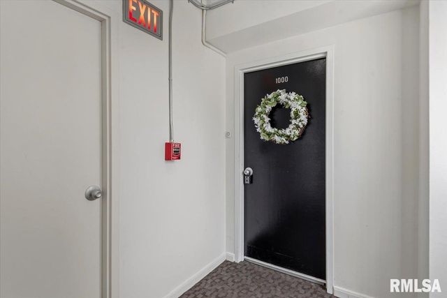 718 S 7th St Unit 1000, Springfield, IL 62703