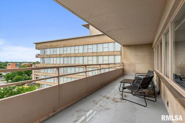 718 S 7th St Unit 1000, Springfield, IL 62703