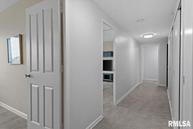 718 S 7th St Unit 1000, Springfield, IL 62703