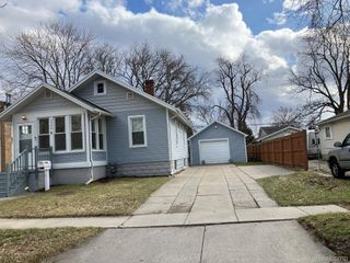 2520 Spruce Street, Port Huron, MI 48060