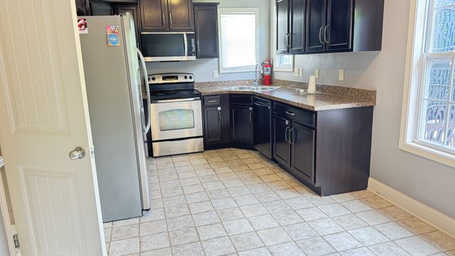 688 Fox Trail Ct, Clarksville, TN 37040