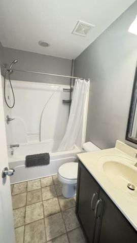 688 Fox Trail Ct, Clarksville, TN 37040