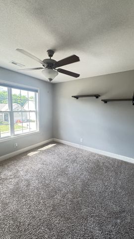 688 Fox Trail Ct, Clarksville, TN 37040