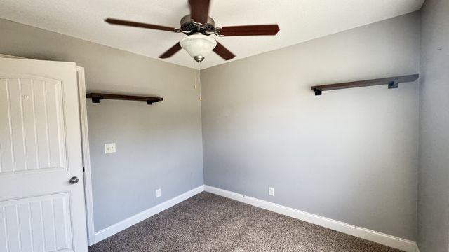 688 Fox Trail Ct, Clarksville, TN 37040