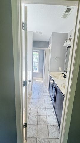 688 Fox Trail Ct, Clarksville, TN 37040