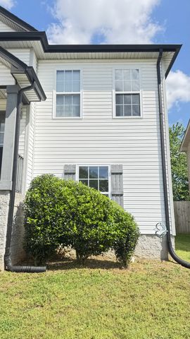 688 Fox Trail Ct, Clarksville, TN 37040