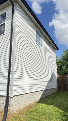 688 Fox Trail Ct, Clarksville, TN 37040