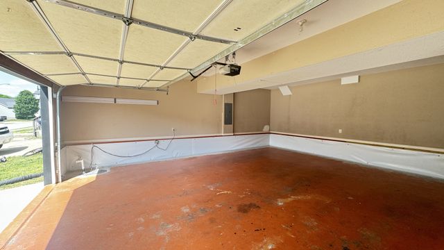 688 Fox Trail Ct, Clarksville, TN 37040