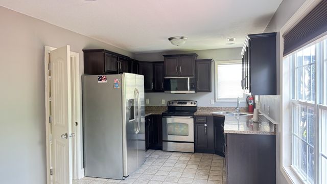 688 Fox Trail Ct, Clarksville, TN 37040