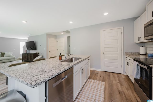 453 SADDLEWOOD COVE, Columbiana, AL 35051