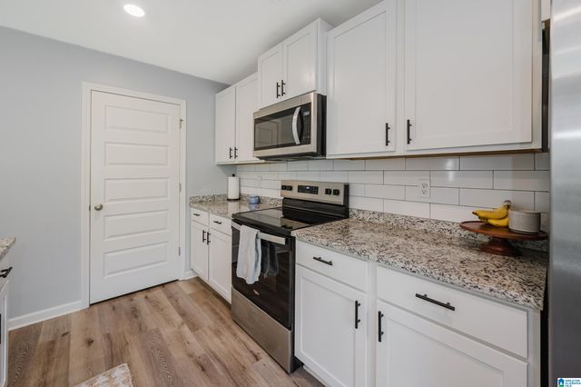 453 SADDLEWOOD COVE, Columbiana, AL 35051