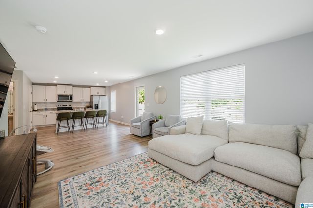 453 SADDLEWOOD COVE, Columbiana, AL 35051