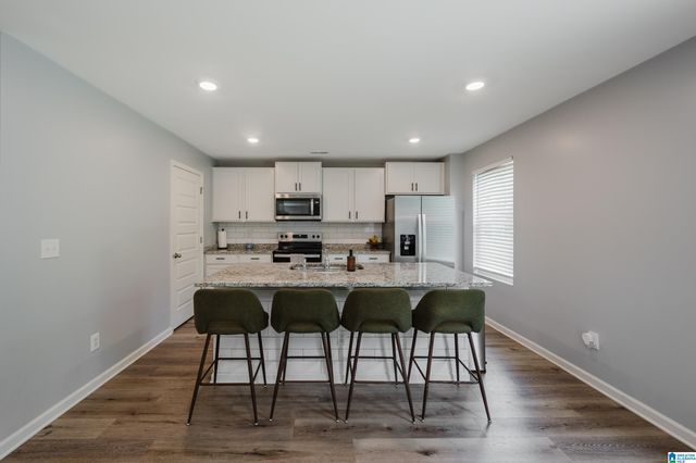 453 SADDLEWOOD COVE, Columbiana, AL 35051