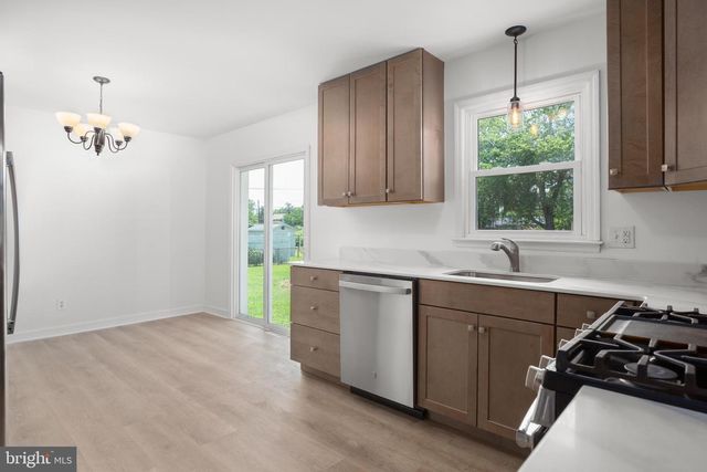 803 GRAFTON ST, Fredericksburg, VA 22405