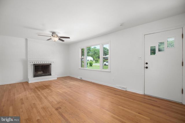 803 GRAFTON ST, Fredericksburg, VA 22405