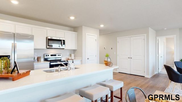 13305 S 66TH Avenue, Papillion, NE 68133