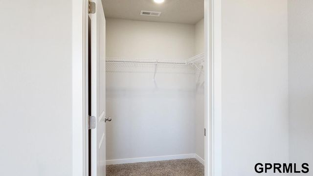 13305 S 66TH Avenue, Papillion, NE 68133