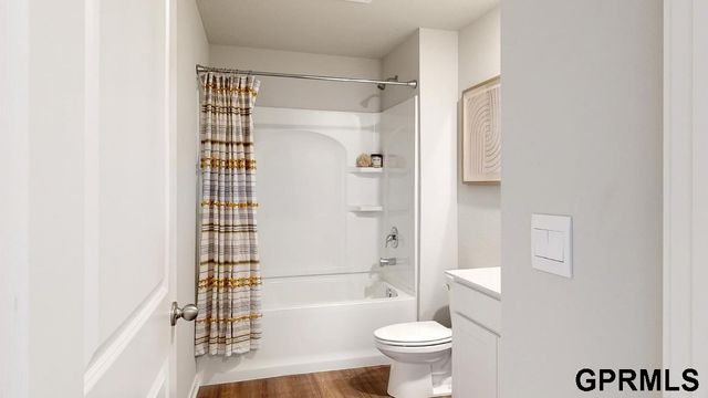 13305 S 66TH Avenue, Papillion, NE 68133