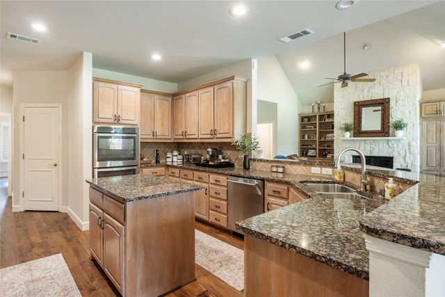 4308 Equestrian Way, Flower Mound, TX 75028