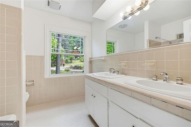 445 Forest Hills Drive, Atlanta, GA 30342