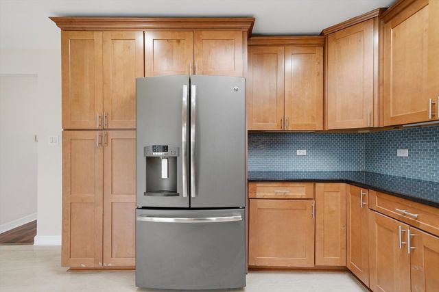 11453 Brook Hill Drive, Orland Park, IL 60467