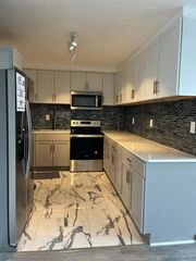 8900 E Jefferson Avenue 632, Detroit, MI 48214