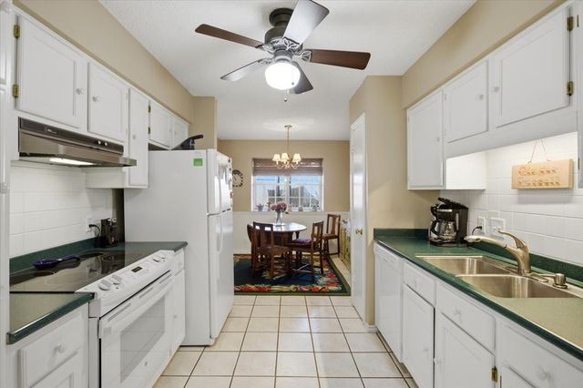 1117 Roaring Springs Road, Fort Worth, TX 76114