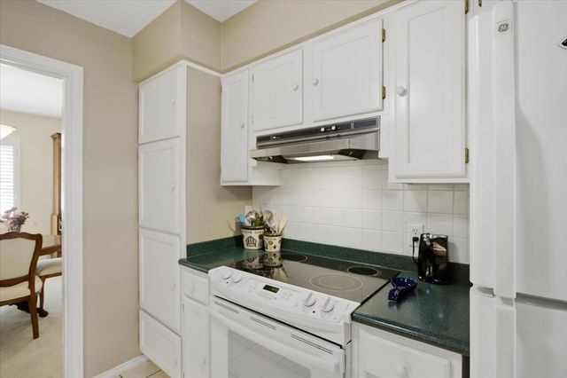 1117 Roaring Springs Road, Fort Worth, TX 76114