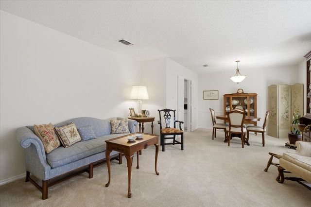 1117 Roaring Springs Road, Fort Worth, TX 76114