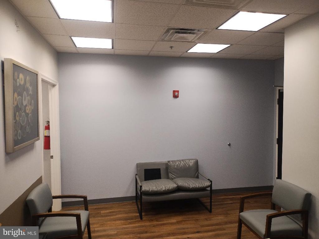 Image 17 of property listing at 7300 HANOVER DR #103, Greenbelt, MD 20770