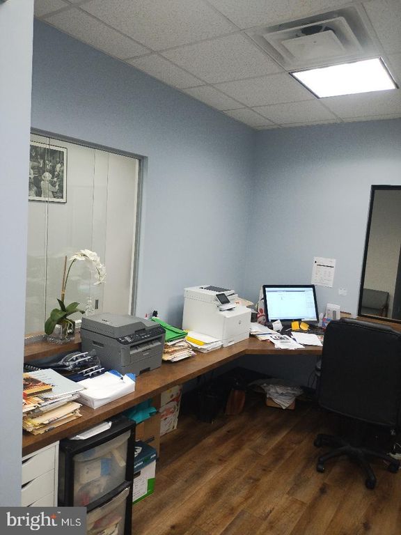 Image 21 of property listing at 7300 HANOVER DR #103, Greenbelt, MD 20770