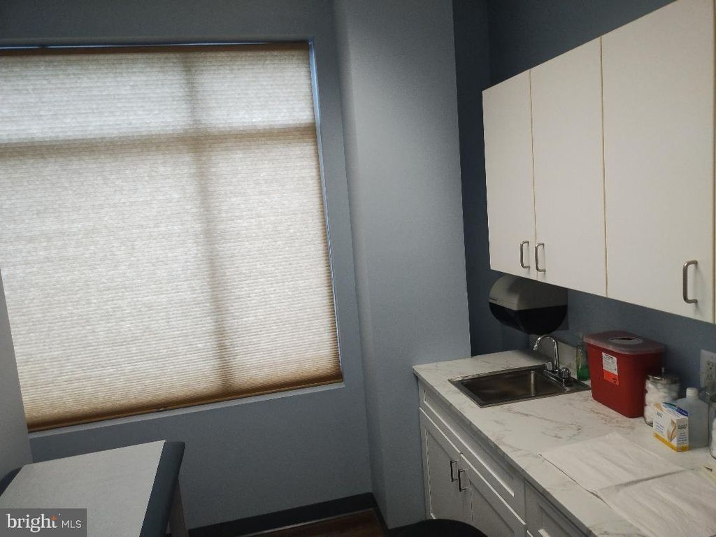 Image 28 of property listing at 7300 HANOVER DR #103, Greenbelt, MD 20770