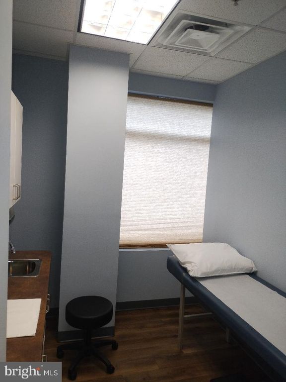 Image 30 of property listing at 7300 HANOVER DR #103, Greenbelt, MD 20770