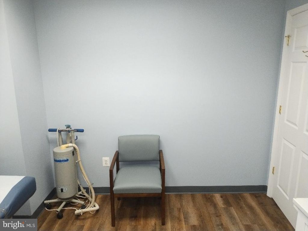 Image 40 of property listing at 7300 HANOVER DR #103, Greenbelt, MD 20770