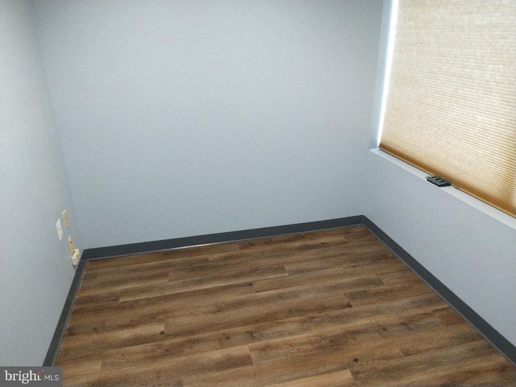 Image 50 of property listing at 7300 HANOVER DR #103, Greenbelt, MD 20770