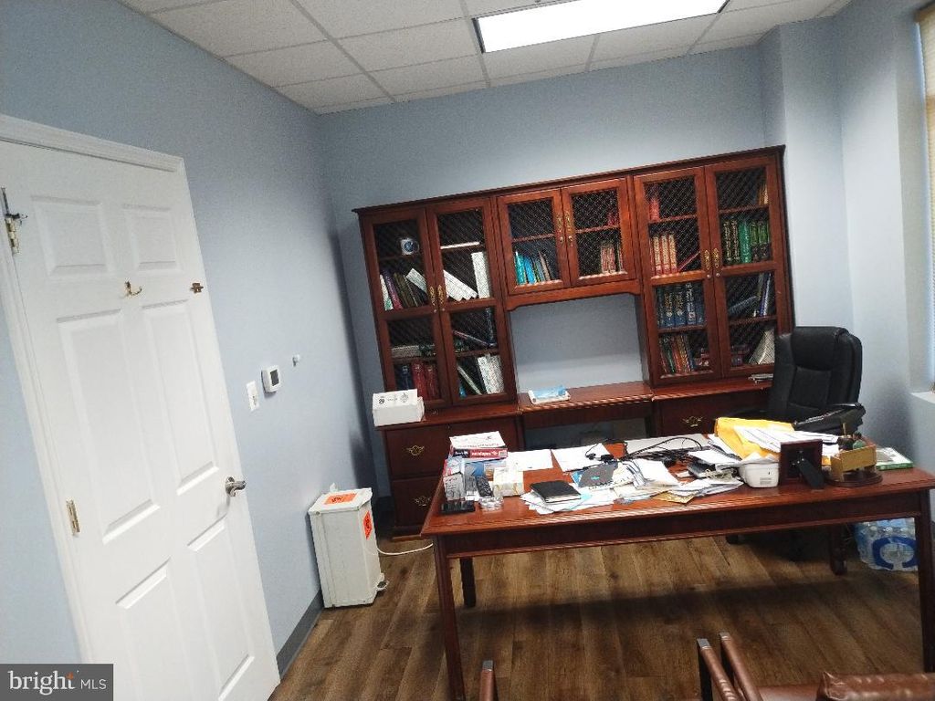 Image 54 of property listing at 7300 HANOVER DR #103, Greenbelt, MD 20770