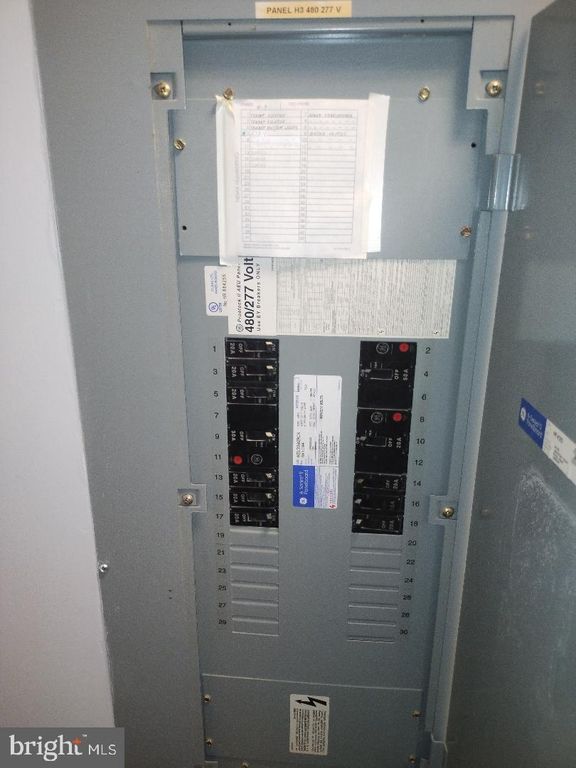 Image 59 of property listing at 7300 HANOVER DR #103, Greenbelt, MD 20770