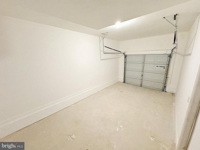 24 S QUEEN ST, Dover, DE 19904