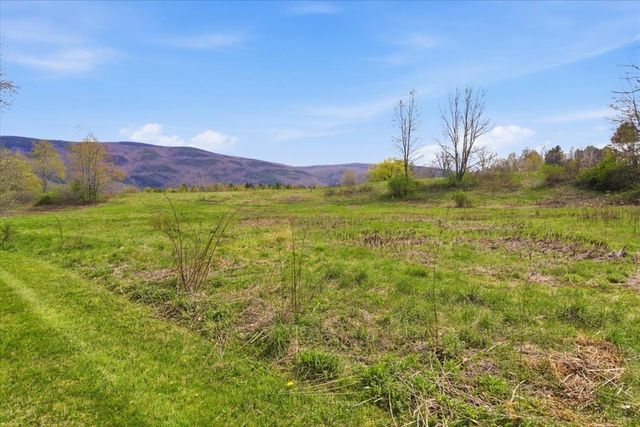 81 Easy Street, Danby, VT 05739