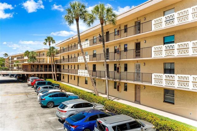 9355 SW 8th Street 109, Boca Raton, FL 33428