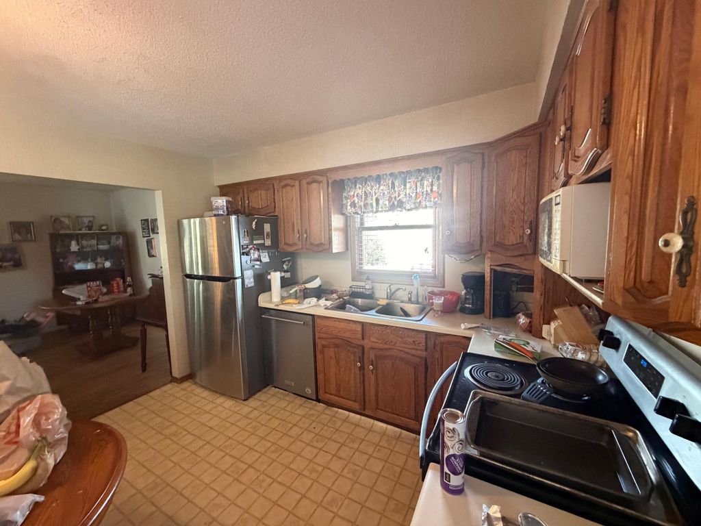 10133 Cottonwood Street NW, Coon Rapids, MN 55448 — photo 4