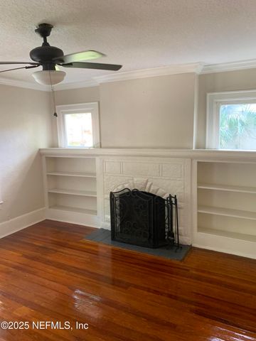 1527 NALDO Avenue, Jacksonville, FL 32207