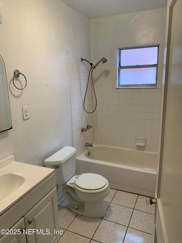 1527 NALDO Avenue, Jacksonville, FL 32207