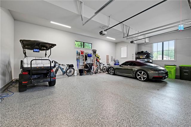 17023 Wallace Way, Loch Lloyd, MO 64012