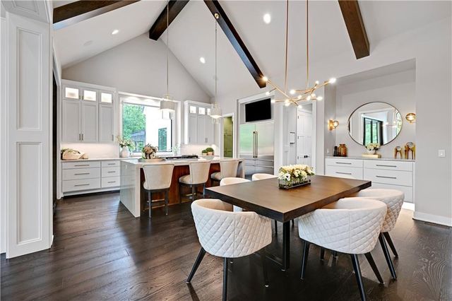 17023 Wallace Way, Loch Lloyd, MO 64012