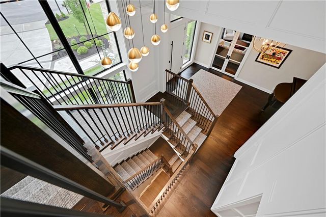 17023 Wallace Way, Loch Lloyd, MO 64012